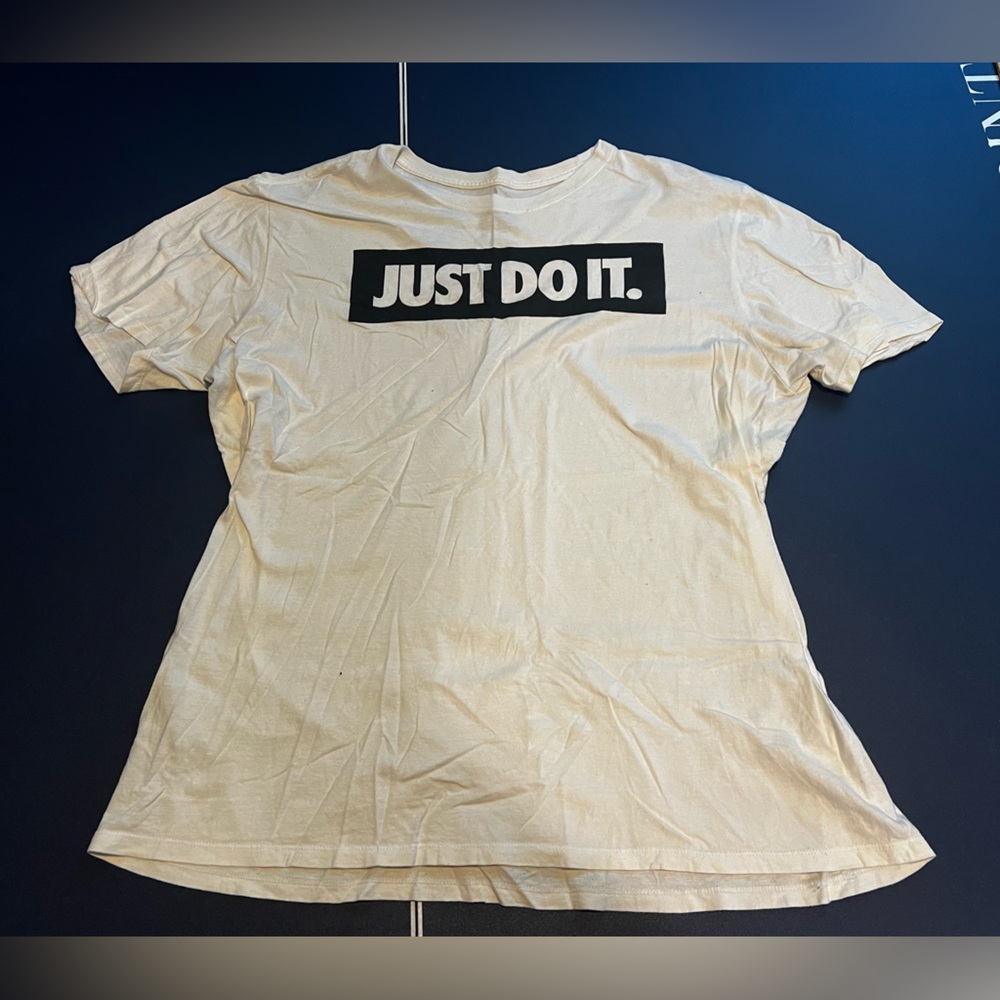 Nike just do it white T-shirt